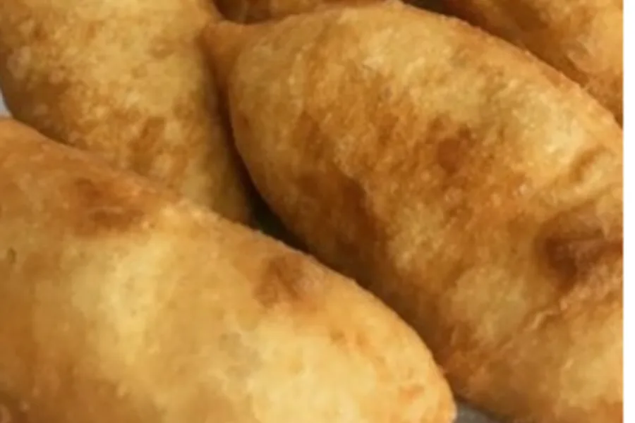 Пирожки жареные с яблоком и корицей