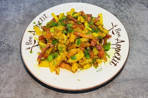 Картошечка жареная со шкварками
